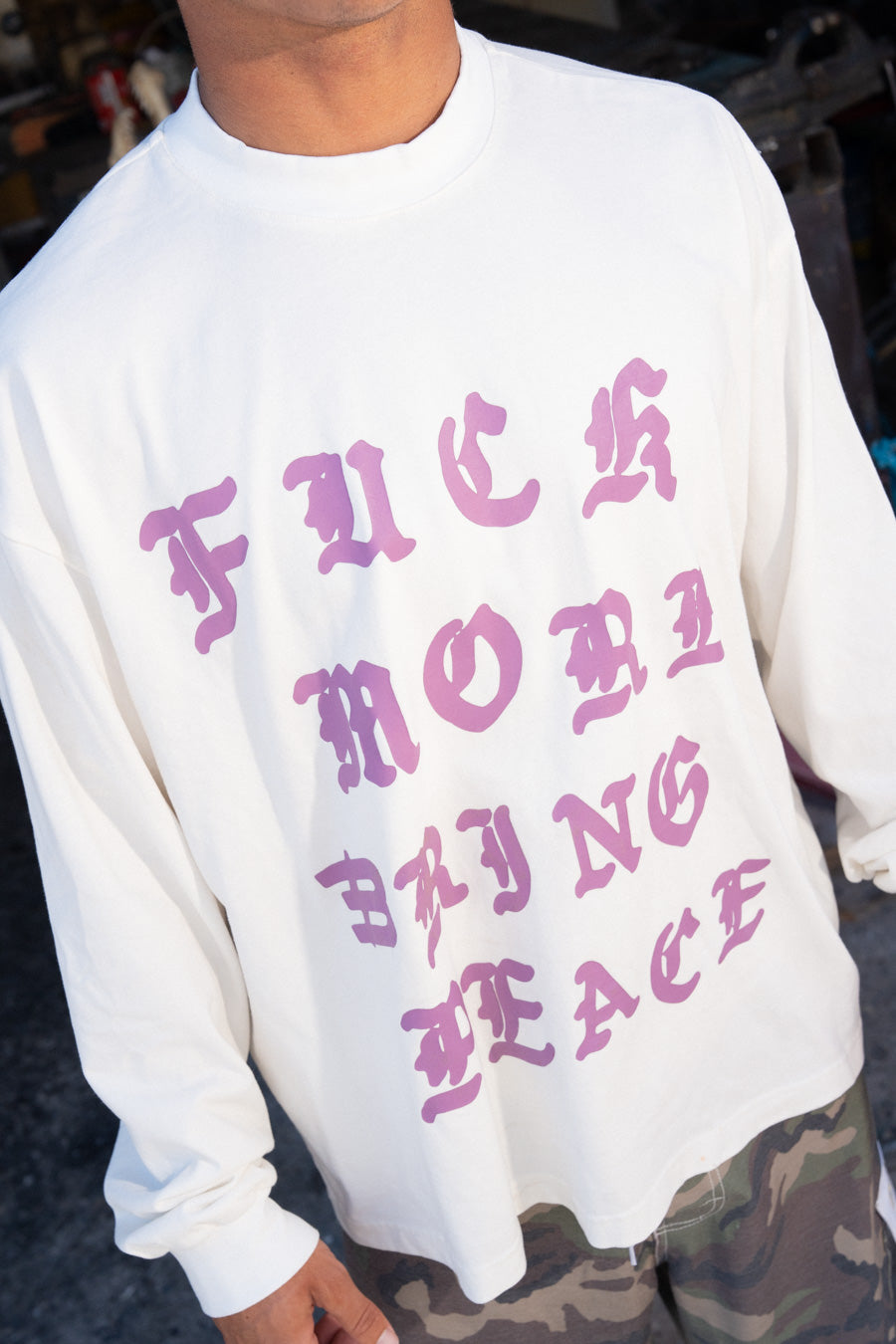 PEACE LONGSLEEVE
